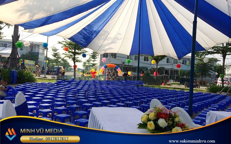 Cho thuê ghế nhựa 6.000đ – 10.000đ/chiếc/ngày