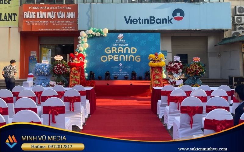 Cho thuê bàn ghế quận 8