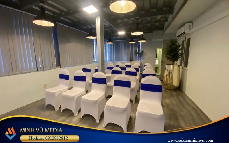 Minh Vũ cho thuê bàn ghế sự kiện uy tín , giá rẻ