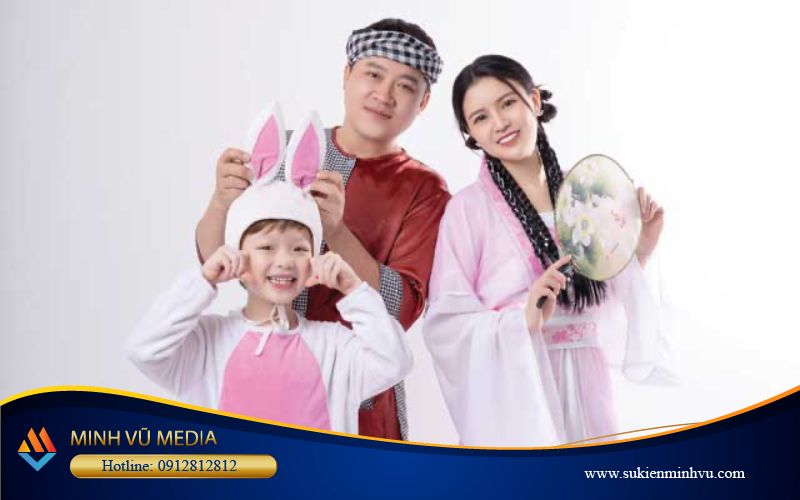 Trang phục dẫn chương trình cho thuê chú cuội, chị hằng