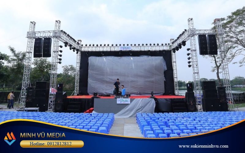 Thi công lắp đặt khung truss chuyên nghiệp