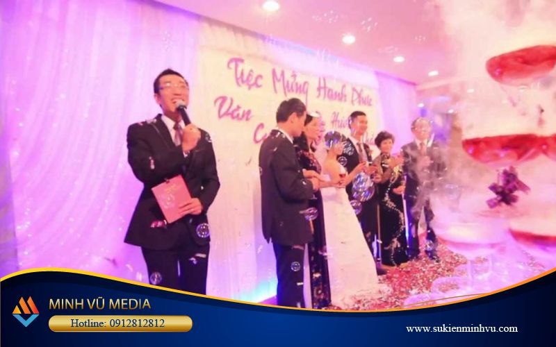 Dịch vụ cho thuê MC đám cưới